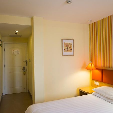 Home Inn Qingdao South Siliu Road Exterior photo